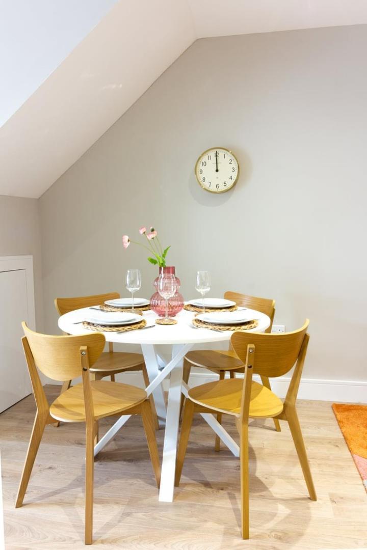 Guestready - Encantando O Apartamento 2Br No Newmarket Hall Dublin Exterior photo