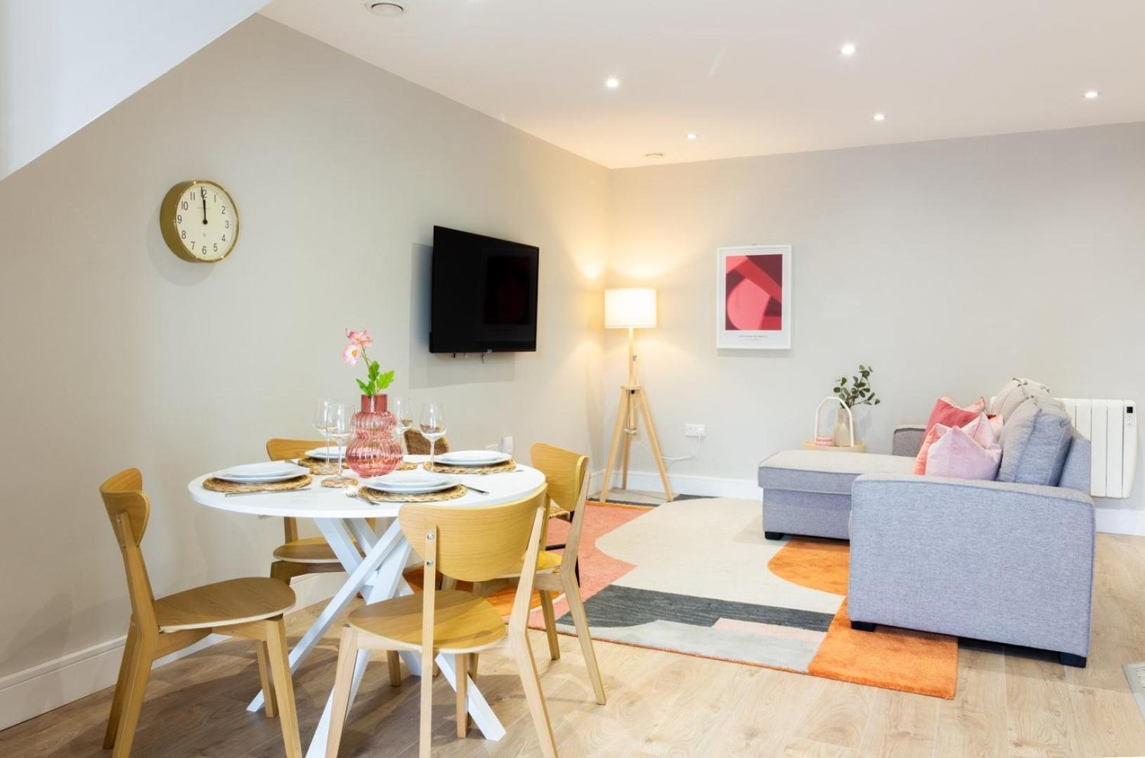 Guestready - Encantando O Apartamento 2Br No Newmarket Hall Dublin Exterior photo